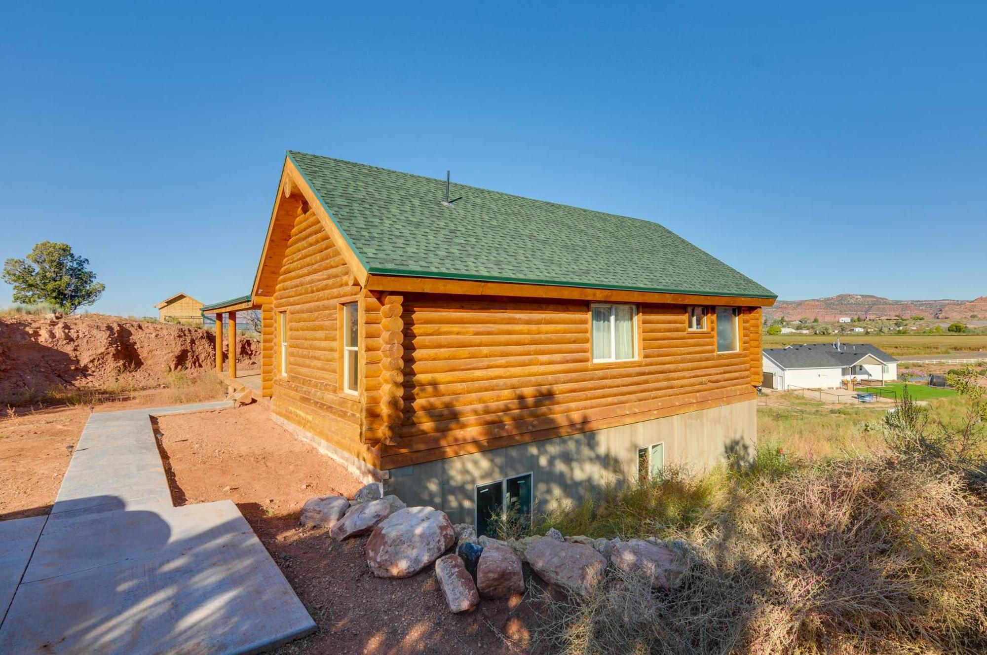 The Cliffrose Cabin - Hike, Relax, Explore! Kanab Bagian luar foto